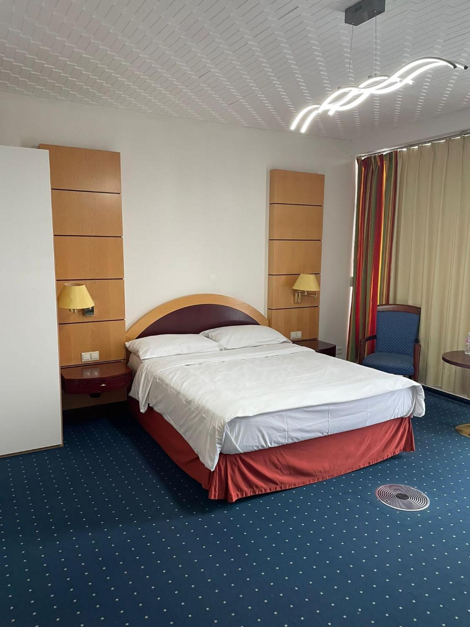 Eventhaus Aparthotel Panzweiler Εξωτερικό φωτογραφία